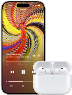 AirPods Pro 3 in MagSafe-oplaadcase, iPhone 17 Pro, in Apple Music wordt ‘Everybody Laughs’ van David Byrne en Ghost Train Orchestra afgespeeld